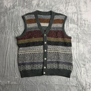 Men's Multicolor Knit Vest